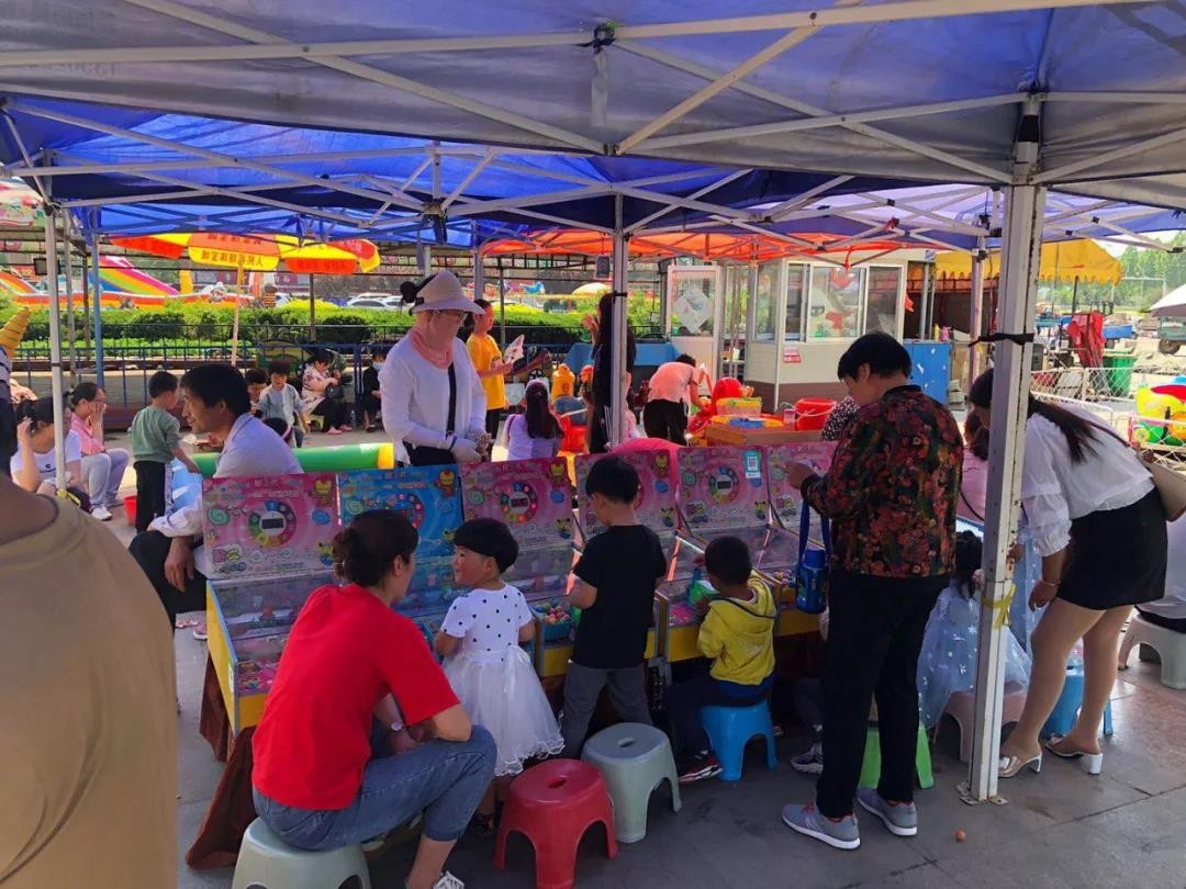 【金田市场15周年庆】5月28日—6月1日，广场游乐园淘气堡免费开放，所有娱乐项目7.5折优惠啦